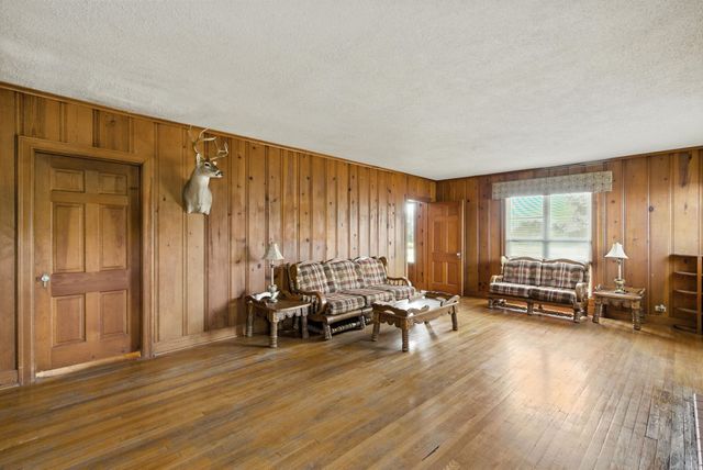 9501 FM 2210, Jacksboro, TX 76458