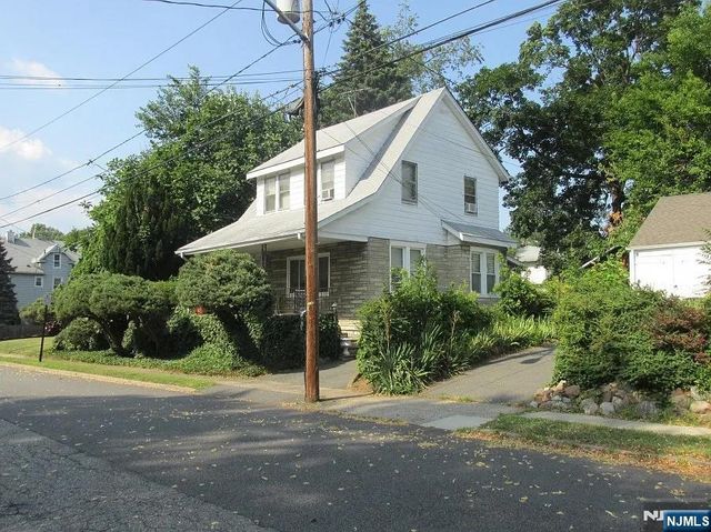 85 Elizabeth Avenue, Elmwood Park, NJ 07407