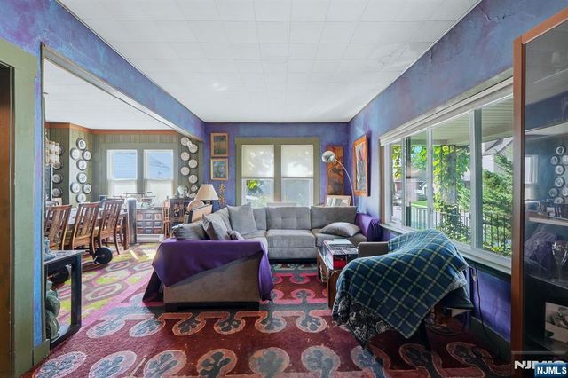 85 Elizabeth Avenue, Elmwood Park, NJ 07407