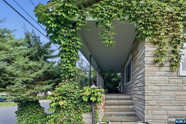 85 Elizabeth Avenue, Elmwood Park, NJ 07407