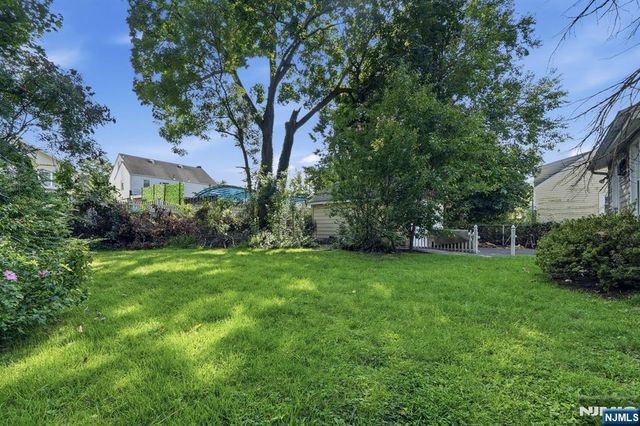 85 Elizabeth Avenue, Elmwood Park, NJ 07407
