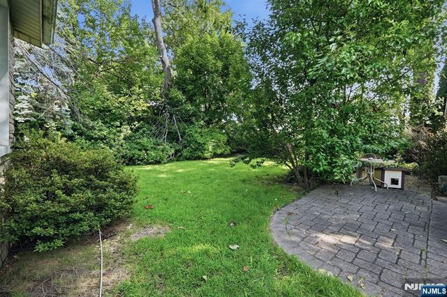 85 Elizabeth Avenue, Elmwood Park, NJ 07407