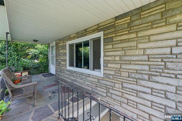 85 Elizabeth Avenue, Elmwood Park, NJ 07407