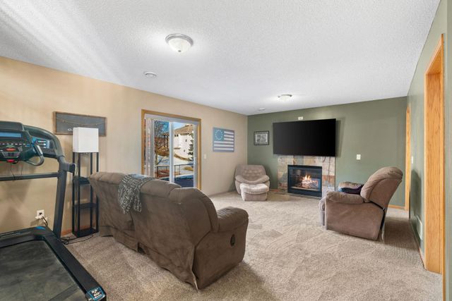 2354 Ponds Way, Shakopee, MN 55379