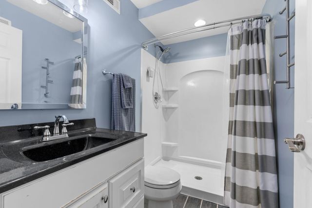 2354 Ponds Way, Shakopee, MN 55379