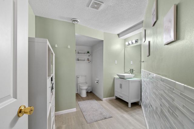 2354 Ponds Way, Shakopee, MN 55379