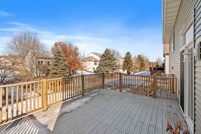 2354 Ponds Way, Shakopee, MN 55379