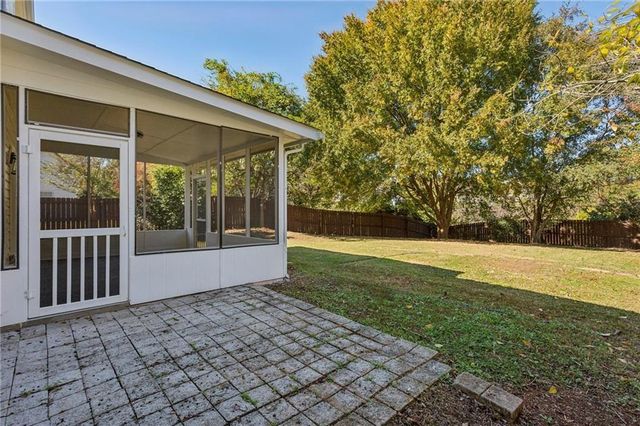 300 Carrington Way, Canton, GA 30115