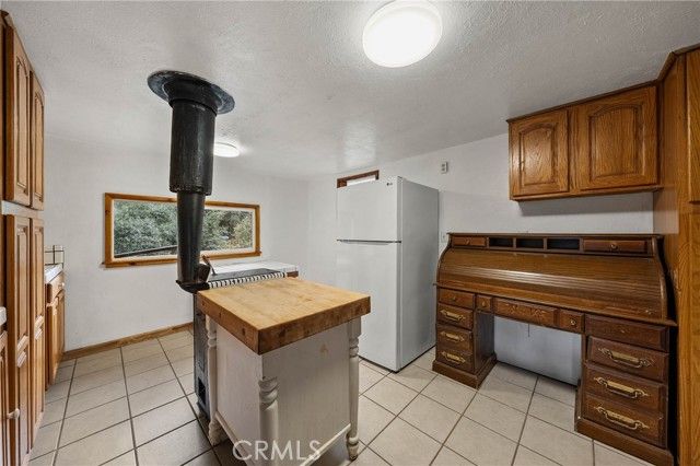 3155 Buckingham Way, Nice, CA 95464