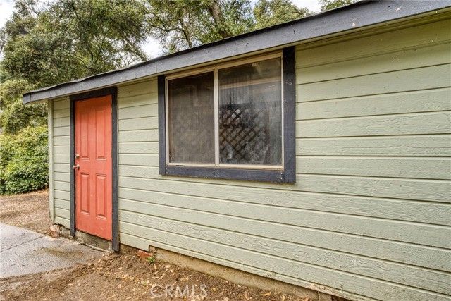 3155 Buckingham Way, Nice, CA 95464