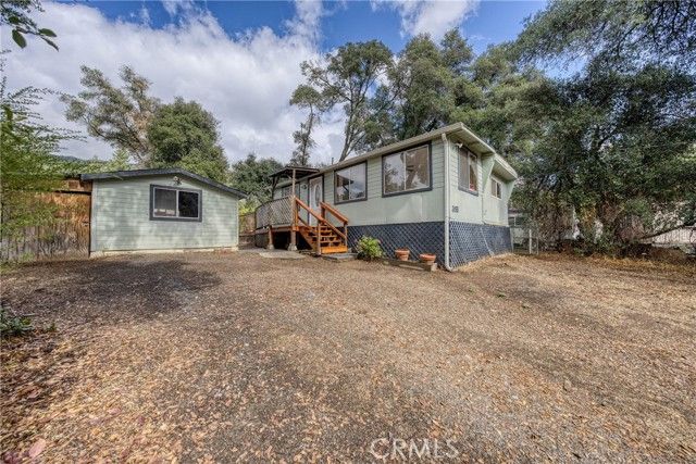 3155 Buckingham Way, Nice, CA 95464