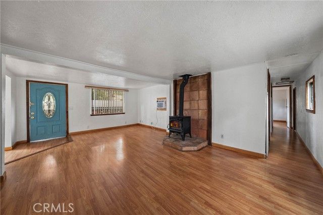 3155 Buckingham Way, Nice, CA 95464