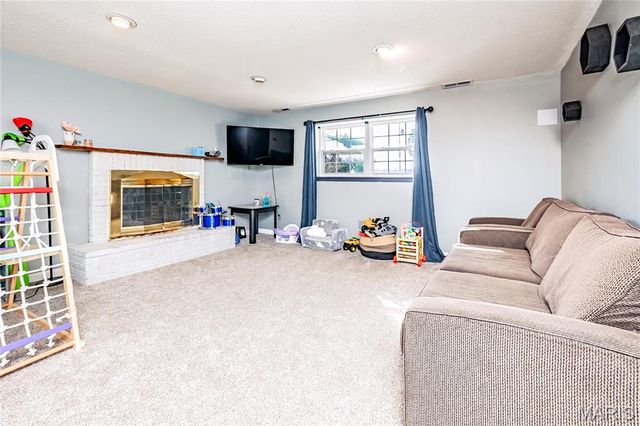 1174 Scenic Drive, Herculaneum, MO 63048