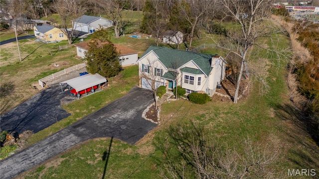 1174 Scenic Drive, Herculaneum, MO 63048
