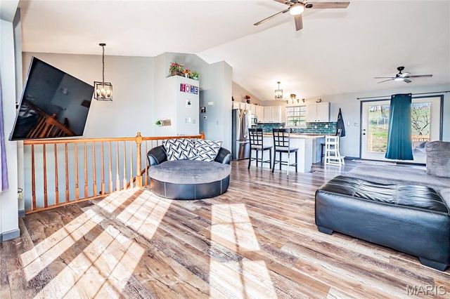 1174 Scenic Drive, Herculaneum, MO 63048