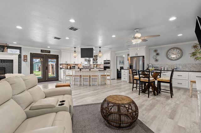 210 S Booth Street, Mart, TX 76664