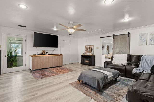 210 S Booth Street, Mart, TX 76664