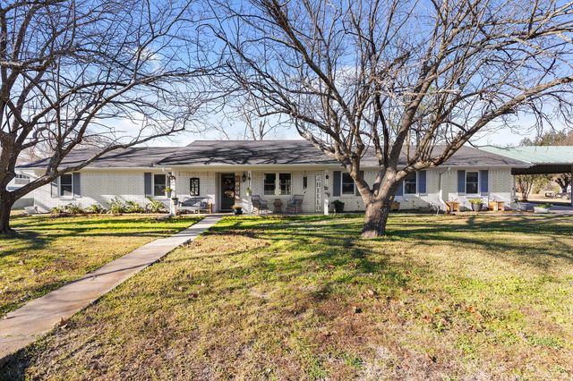 210 S Booth Street, Mart, TX 76664