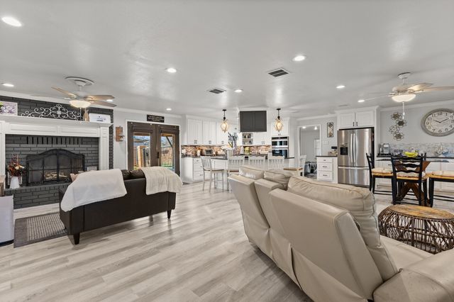 210 S Booth Street, Mart, TX 76664