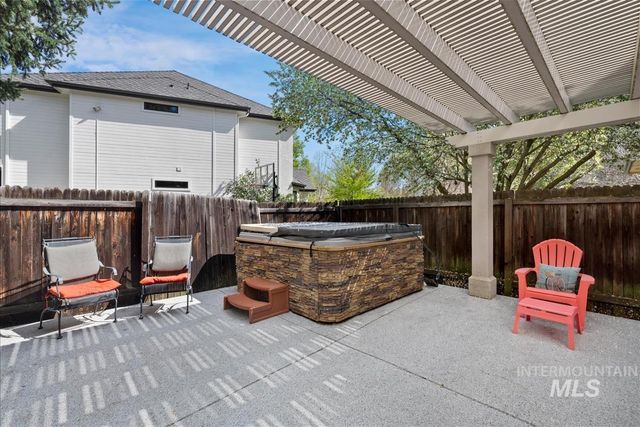 2063 N Parkforest Way, Eagle, ID 83616