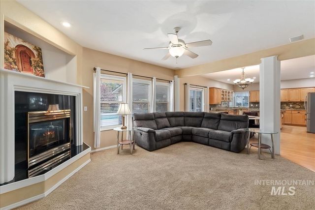 2063 N Parkforest Way, Eagle, ID 83616