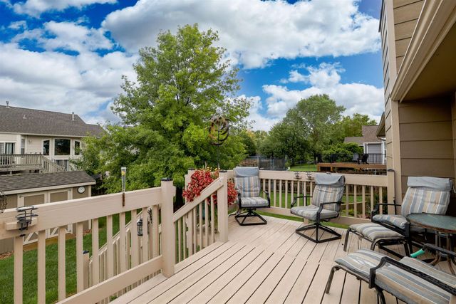 8914 N Ridgewood Ct, Park City, KS 67147