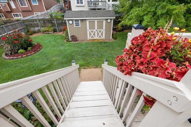 8914 N Ridgewood Ct, Park City, KS 67147