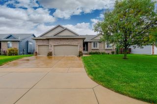 8914 N Ridgewood Ct, Park City, KS 67147