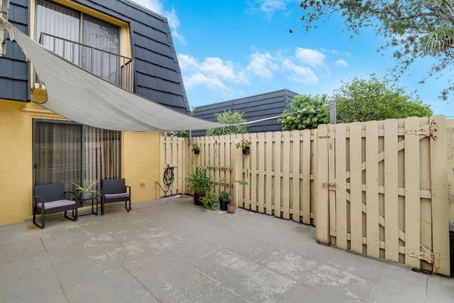 187 Woodland Road, Palm Springs, FL 33461