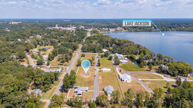 523 Landing Ave, Florala, AL 36442