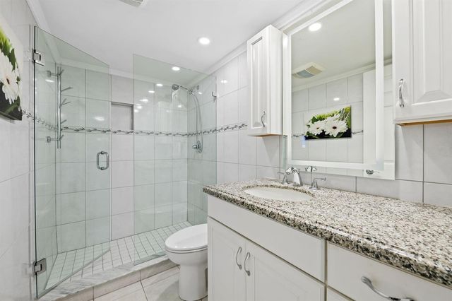 170 SE 5TH Avenue 103, Dania Beach, FL 33004