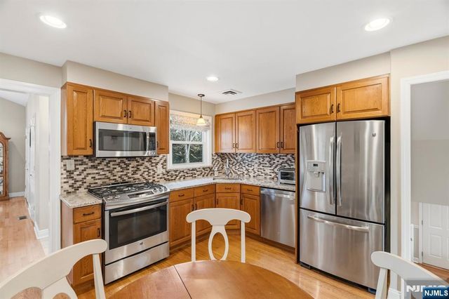 262 Cornwall Road, Glen Rock, NJ 07452