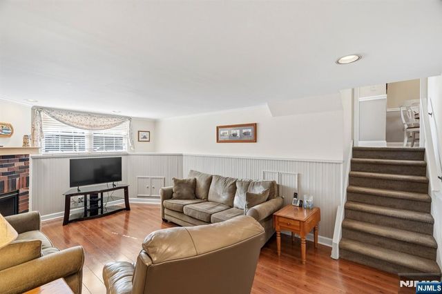 262 Cornwall Road, Glen Rock, NJ 07452