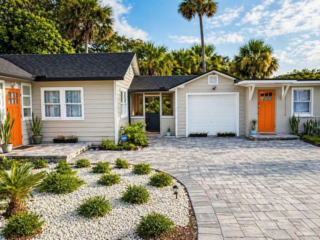 200 S PINE STREET, New Smyrna Beach, FL 32169