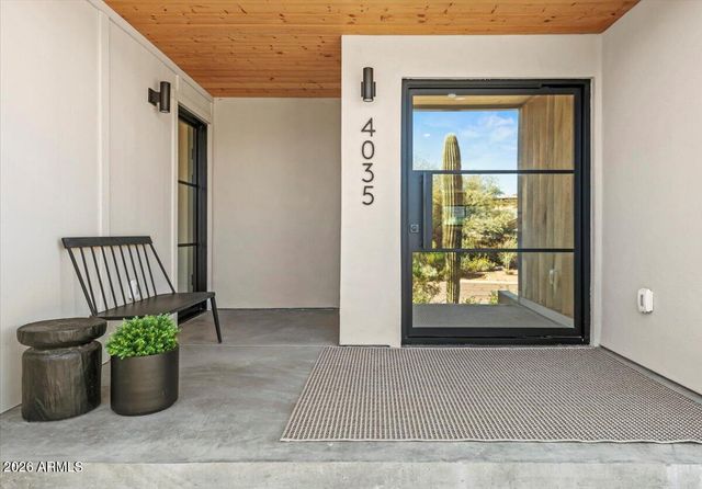 4035 E MCDONALD Drive, Phoenix, AZ 85018