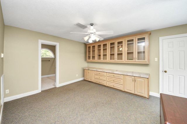 169 Grogans Point Road, The Woodlands, TX 77380