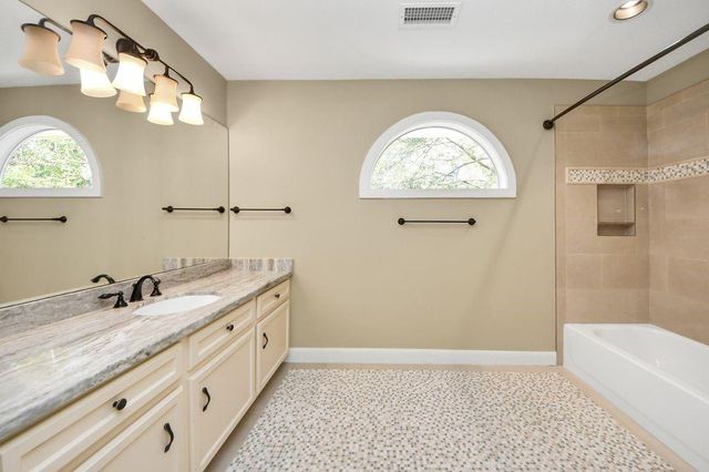 169 Grogans Point Road, The Woodlands, TX 77380