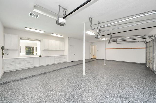 169 Grogans Point Road, The Woodlands, TX 77380