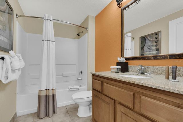 12544 FLORIDAYS RESORT DRIVE 207B, Orlando, FL 32821