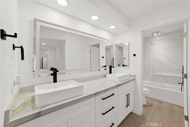 5009 Woodman Avenue 113, Sherman Oaks, CA 91423