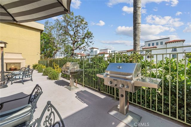 5009 Woodman Avenue 113, Sherman Oaks, CA 91423