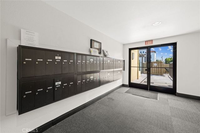 5009 Woodman Avenue 113, Sherman Oaks, CA 91423