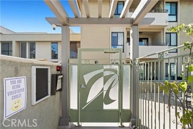 5009 Woodman Avenue 113, Sherman Oaks, CA 91423