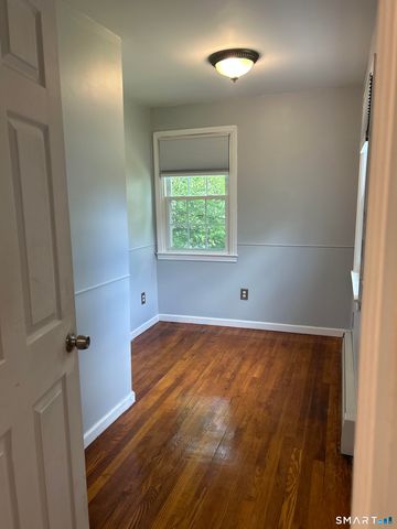 1 Hughes Circle, Ellington, CT 06029