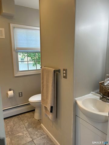 1 Hughes Circle, Ellington, CT 06029