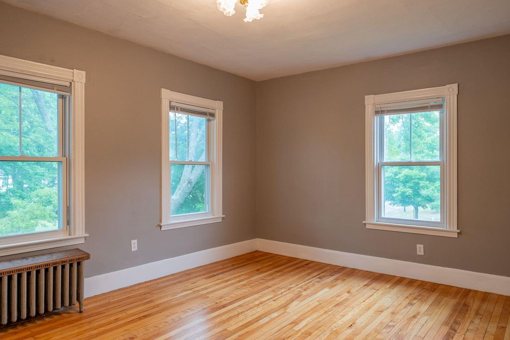24 Rowe Avenue, Portland, ME 04102 — photo 4