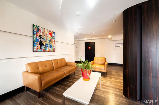 210 N 17th Street 1110, St Louis, MO 63103