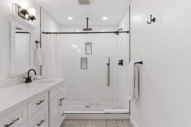 8330 E MONTE VISTA Road, Scottsdale, AZ 85257