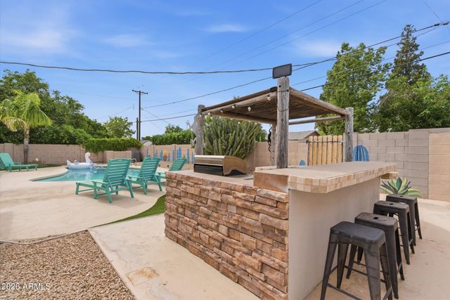 8330 E MONTE VISTA Road, Scottsdale, AZ 85257