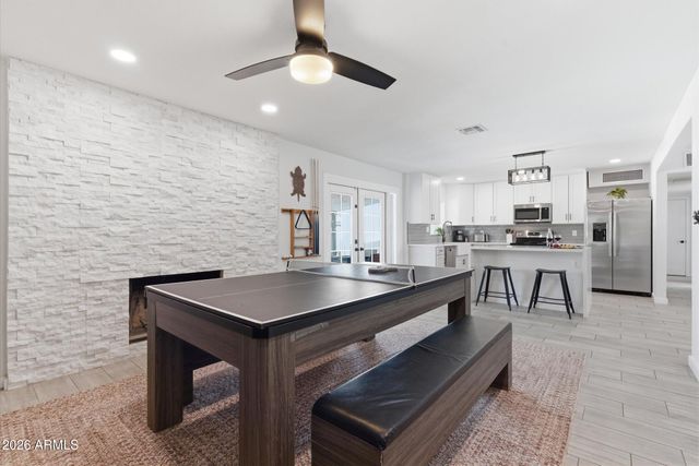 8330 E MONTE VISTA Road, Scottsdale, AZ 85257